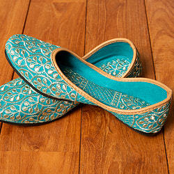 ゴージャス刺繍のマハラニフラットシューズ - サブ5