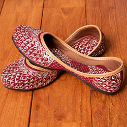 ゴージャス刺繍のマハラニフラットシューズ - サブ5