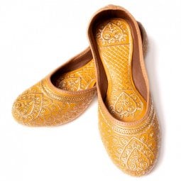 ゴージャス刺繍のマハラニフラットシューズ