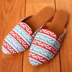 ウッドブロックで彩られた フラットミュール