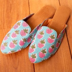 ウッドブロックで彩られた フラットミュール