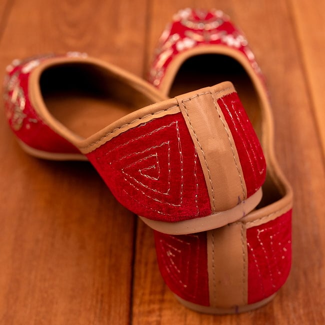 ゴージャス刺繍のマハラニフラットシューズ 6 - かかと部分です