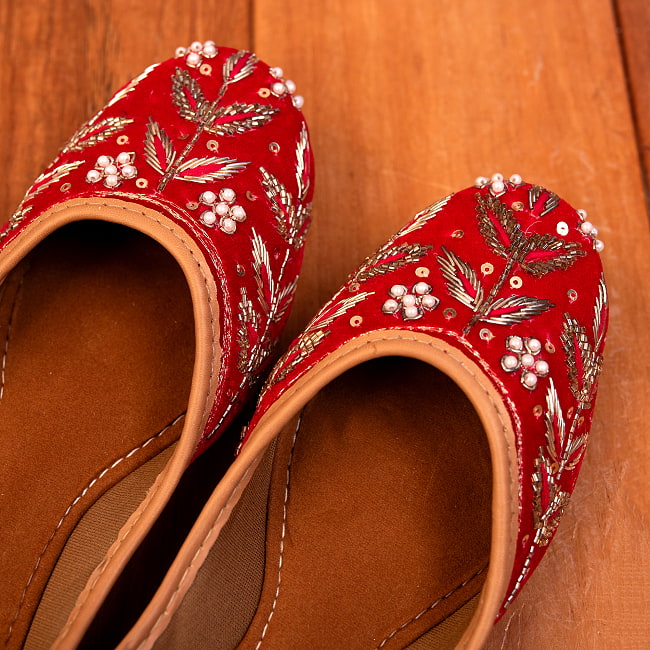 ゴージャス刺繍のマハラニフラットシューズ 8 - とても綺麗な装飾
