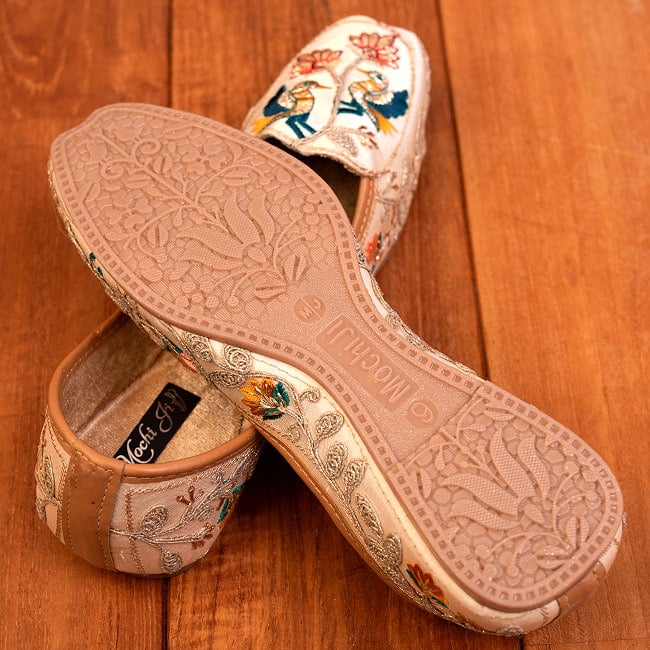 ゴージャス刺繍のマハラニフラットシューズ 9 - アウトソールの写真です