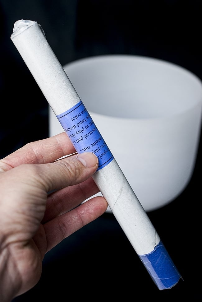 【A音程】第6チャクラ(3rd Eye)クリスタルシンギングボウル 直径18cm 5 - 金属製のシンギングボウルも味わい深いですが、クリスタルシンギングボウルの響きは空間が振動するほど凄いです。