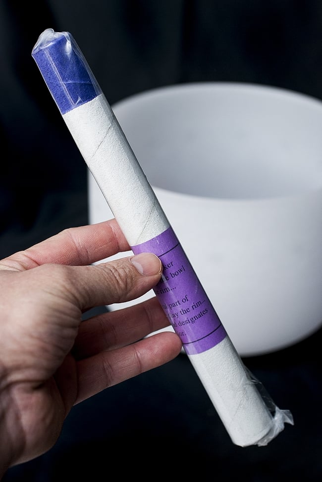 【B音程】第7チャクラ(crown)クリスタルシンギングボウル 直径20.5cm 5 - 金属製のシンギングボウルも味わい深いですが、クリスタルシンギングボウルの響きは空間が振動するほど凄いです。