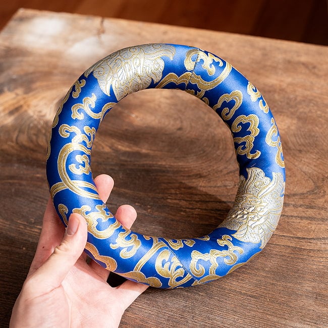 シンギングボウル用リング[直径約20cm] 6 - このくらいのサイズ感となります