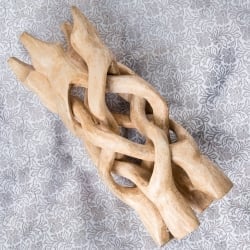 一本の木を彫って作ったマンゴーウッドボウルスタンド4本足タイプ【直径19cm】 - サブ5