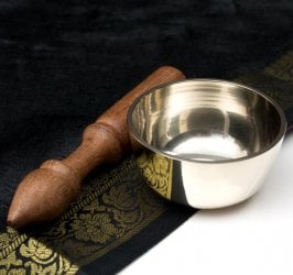 高音質シンプルシンギングボウル【約9.2cm】