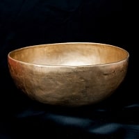 【一点物】アンティックシンギングボウル【音階:C#】2338g(スティック付属)