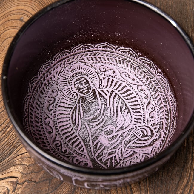 【一点物】ライトウェイトシンギングボウル - 直径:15.5cm キー:F 4 - 内側の様子を見てみました。