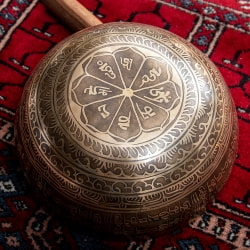 【一点物】チベタンアンティックシンギングボウル【音階:C#】 985g(スティック付属) - サブ4