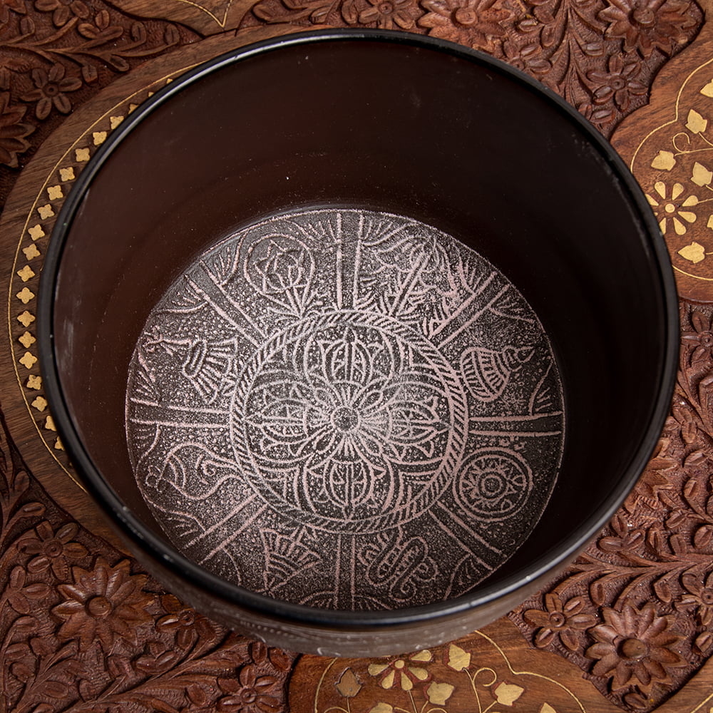 【一点物】ライトウェイトシンギングボウル - 音階：C# 直径18cm程度1枚目の説明写真です