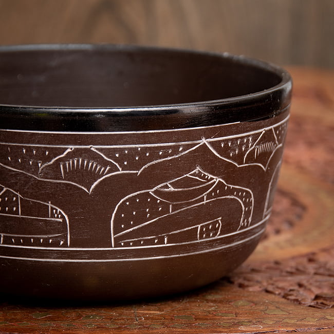 【一点物】ライトウェイトシンギングボウル - 音階：F# 直径15.5cm程度 2 - 角度を変えてみてみました。