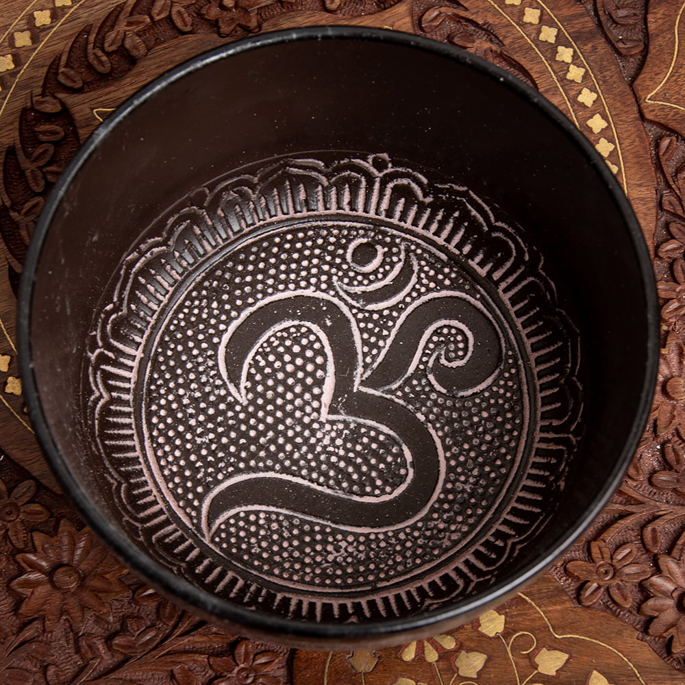 【一点物】ライトウェイトシンギングボウル - 音階：F# 直径15.5cm程度1枚目の説明写真です