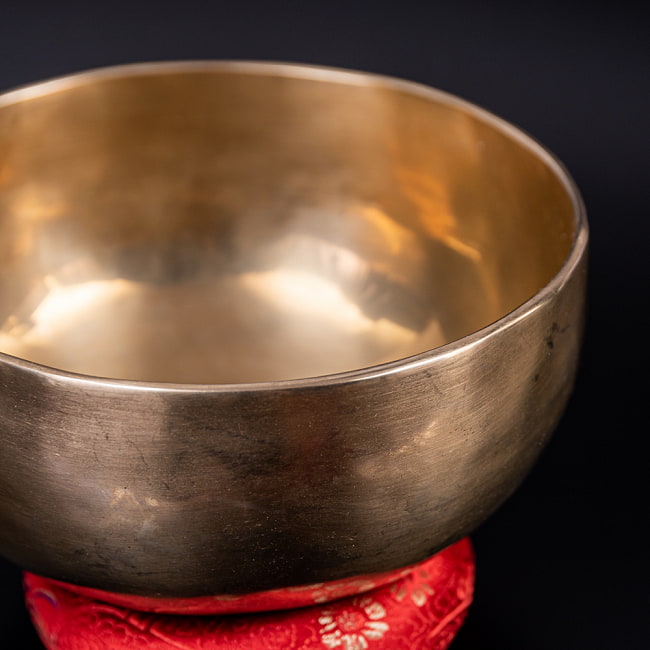 【一点物】アンティックシンギングボウル【音階:G】約860g(スティック付属) 2 - 拡大写真です。
