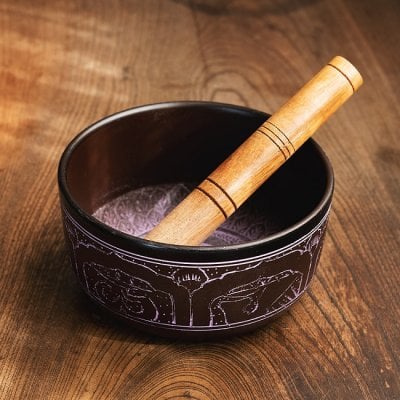 ライトウェイトシンギングボウル オーン模様〔直径:約15.2cm〕(ID-SINGBOWLANT-1788)