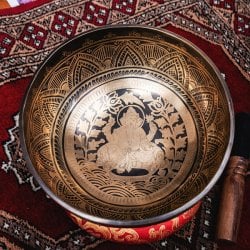 【一点物】ガネーシャ 細密彫りチベタンアンティックシンギングボウル【音階:Bb】約1566g(スティック付属)