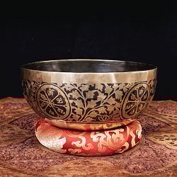 【一点物】六字咒観音菩薩　細密彫りチベタンアンティックシンギングボウル【音階：G】約1584g(スティック付属) - サブ2