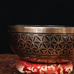 【一点物】アミターバ　阿弥陀如来　細密彫りチベタンアンティックシンギングボウル【音階：Ab】約1736g(スティック付属) - サブ3