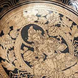 【一点物】グリーンターラー 緑多羅菩薩　細密彫りチベタンアンティックシンギングボウル【音階：Ab】約2350g(スティック付属) - サブ5