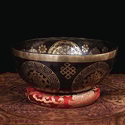【一点物】カーラチャクラ曼荼羅　細密彫りチベタンアンティックシンギングボウル【音階：G】約2240g(スティック付属) - サブ2