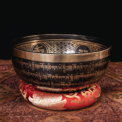 【一点物】六字咒観音菩薩　細密彫りチベタンアンティックシンギングボウル【音階：C】約1548g(スティック付属) - サブ2