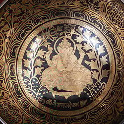 【一点物】ガネーシャ　細密彫りチベタンアンティックシンギングボウル【音階：G】約2054g(スティック付属) - サブ4