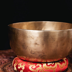【一点物】アンティックシンギングボウル【音階：Bb】約837g(スティック付属) - サブ2