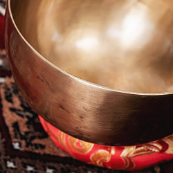【一点物】アンティックシンギングボウル【音階：Bb】約837g(スティック付属) - サブ4