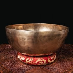 【一点物】アンティックシンギングボウル【音階：D】約2428g(スティック付属)