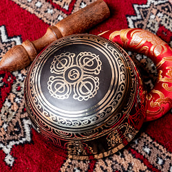 【一点物】高音質ブラックシンギングボウル【音階:Ab】 659g(スティック付属) - サブ4