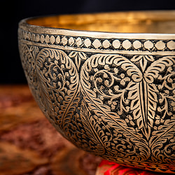 【一点物】唐草文様 彫琢深彫仕上げシンギングボウル 直径23cm程度 音階D - サブ3