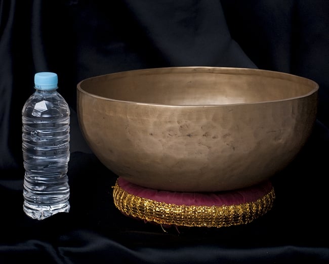 シンギングボウル old 大 直径23.5cm、1086g (G、第3チャクラ シンギングボウル old 大 直径23.5cm、1086g (G、第3チャクラ