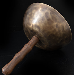 【1点物】ハンドル付き ハンドメイド シンギングボウル 直径:19cm程度 音階:B - サブ3