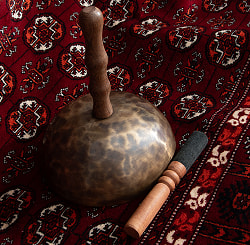 【1点物】ハンドル付き ハンドメイド シンギングボウル 直径:19cm程度 音階:C# - サブ5