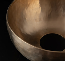 【1点物】脳が振動するシンギングボウル 成人男性用 直径:26cm程度 音階:E - サブ2