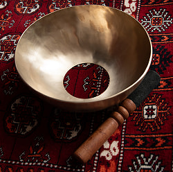 【1点物】脳が振動するシンギングボウル 女性&お子様用 直径:21cm程度 音階:G - サブ4