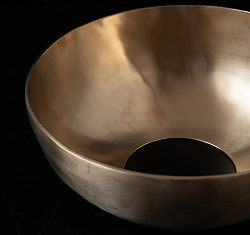 【1点物】脳が振動するシンギングボウル 女性&お子様用 直径:20.5cm程度 音階:G# - サブ2