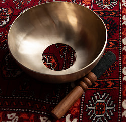 【1点物】脳が振動するシンギングボウル 女性&お子様用 直径:20.5cm程度 音階:G# - サブ4