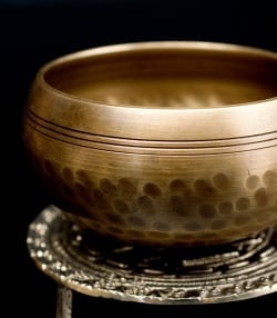 槌目付きティッカシンギングボウル 約11cm〔スティック付属〕 - サブ2