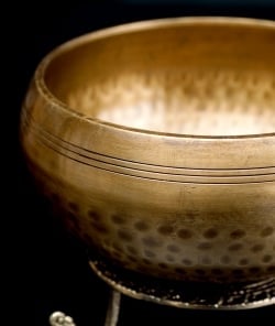 槌目付きティッカシンギングボウル 約17cm×約8.5cm〔スティック付属〕 - サブ2