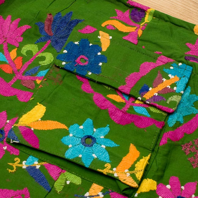 〔1点物〕カッチ地方のトライバル刺繍ミニスカート 6 - ポケットも大きくてとても便利です。
