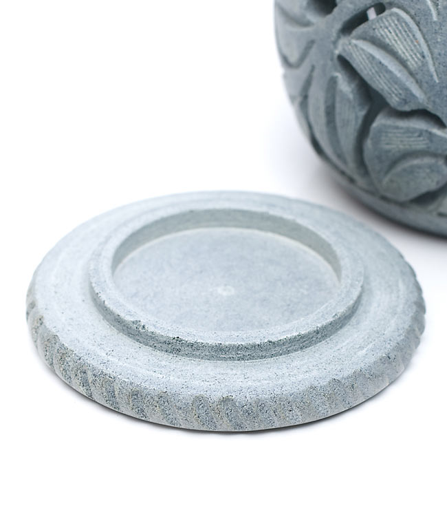 ソープストーン丸型キャンドル&お香立て - 花 5 - 台座はこのような形になっています。