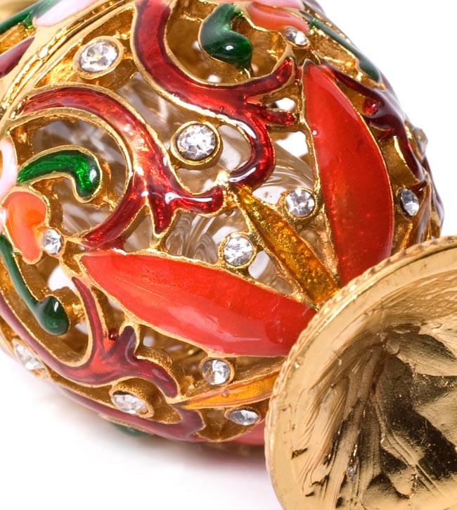 金色のタマゴ型 香水瓶 - 赤系 3 - 横に寝かせてみたところです