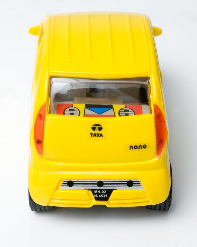 インドの働く車 nanoカー 5 - 角度を変えて見てみました。