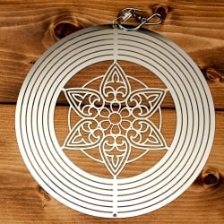 コスモスピナー 太陽で輝き風で動くモビール - マンダラ - サブ2