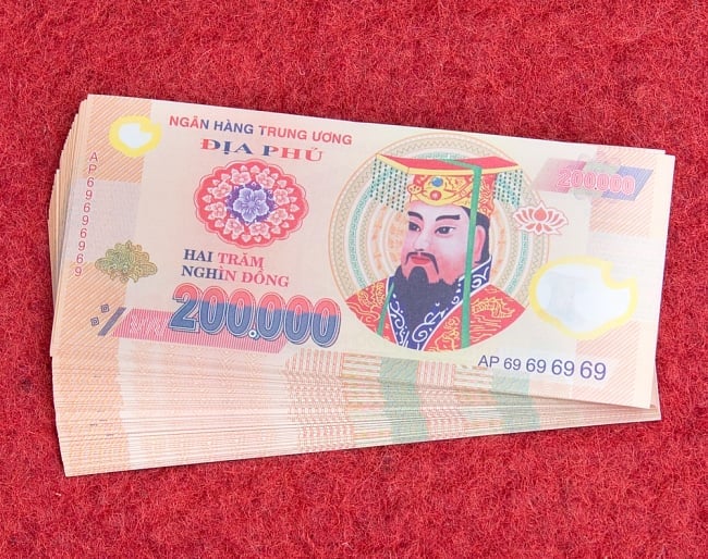 死後の世界のお金　冥金100枚セット【200.000】の写真1枚目です。おもちゃのベトナムドン紙幣です（100枚セットのお届けとなります）ベトナム,おもちゃ,紙幣,ドン,冥札,冥金,お札