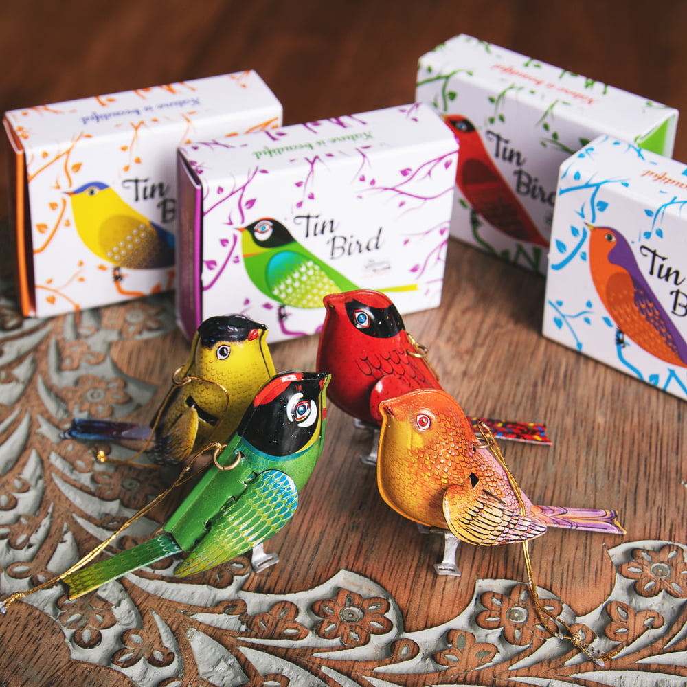 アソート〕カラフル小鳥さん 尻尾と羽が連動する インドのレトロなブリキのおもちゃ の通販 - TIRAKITA.COM