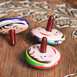 〔アソート〕長っ鼻少年のコマ　インドのレトロなブリキのおもちゃの商品写真